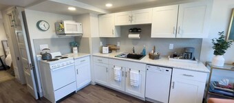 Downtown Studio | Small + Stylish | Near WWU