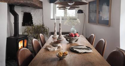 Charming Port Isaac Cottage in the heart of the village