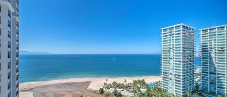 Ligstoelen, strandlakens