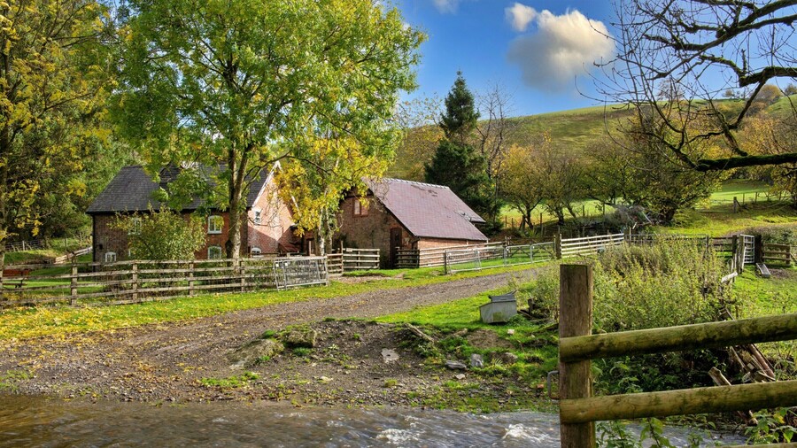 Cottage in Wales Near Glyndwr's Way