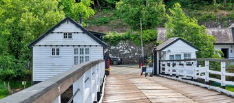 Cottage by Mawddach Trail With Stunning Views