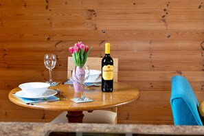 Cottage | Interior detail - Cottage by Mawddach Trail With Stunning Views (Dolgellau)