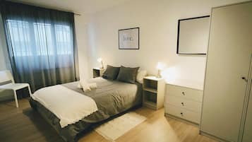 3 Schlafzimmer, Bügeleisen/Bügelbrett, WLAN, Bettwäsche