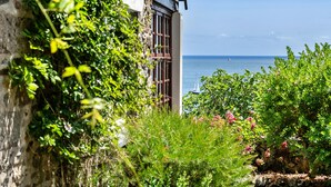 Unclassified image, 2 of 53, button - Group House With Sea-views, Veranda, No Deposit (Helston)