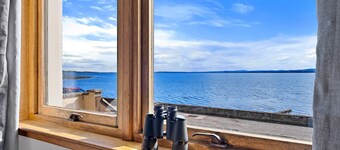 Cottage by Moray Firth With Stunning Views