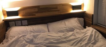 Microflat - Self contained microflat with own kitchenette & bathroom