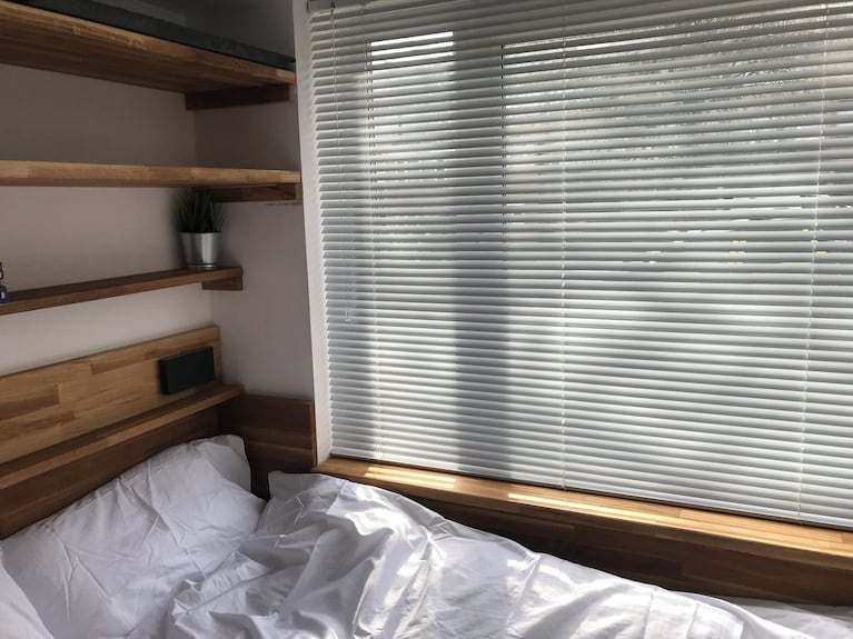 Microflat - Self Contained Microflat With Own Kitchenette & Bathroom - Milton Keynes