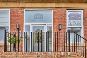 House | Exterior - Apartment in Boroughbridge Near High Street (York)