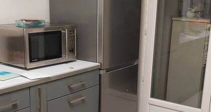 Logement paisible idéal pour 5 personnes à proximité du centre-ville.