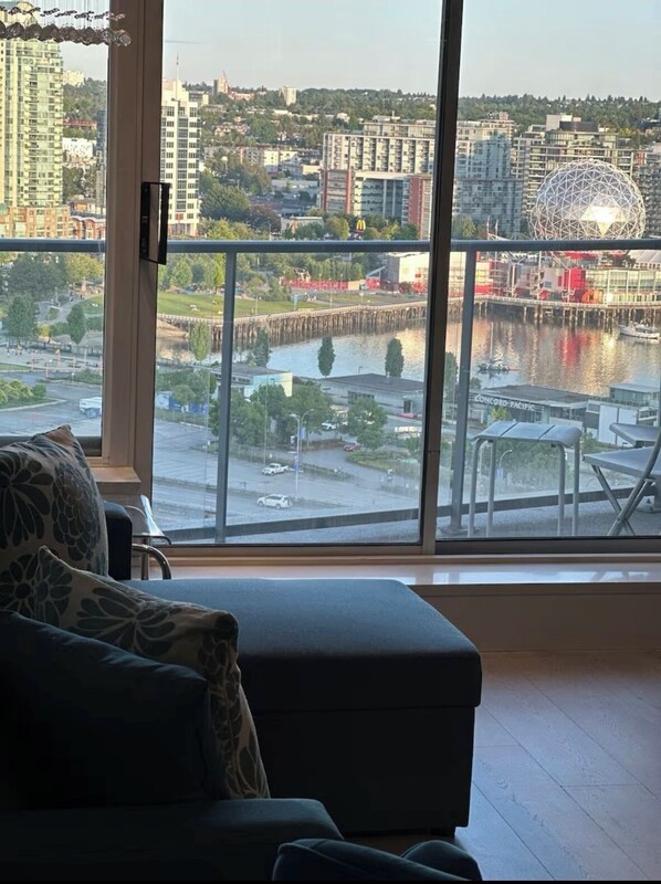 Interior - Downtown Vancouver Waterfront Luxury Condo (Vancouver)