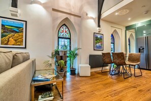 House | Living room - Apartment in Matlock Near Peak District (Matlock)