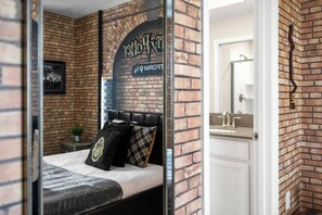 6 chambres, fer et planche à repasser, lit parapluie, Wi-Fi