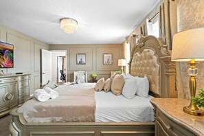 6 soverom, strykejern/-brett, reiseseng for barn og wi-fi