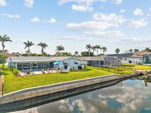 Exterior - Coastal Escape in Cape Coral (Cape Coral)