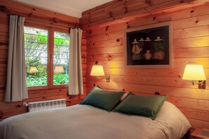 2 chambres, coffres-forts dans les chambres, rideaux occultants