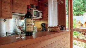 Full-sized fridge, microwave, oven, stovetop - Apart Del Maiten (San Martin de los Andes)