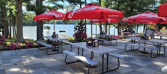 Lakefront Lodging, Beach, Fire Pit, Bar & Grill, Rentals, Live Music, Trails