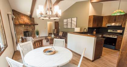 Sherwood Forest Park- 6BD/3BA on Private Ohio Land