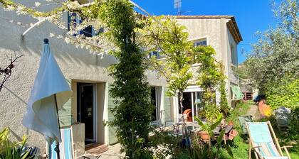 Cosy house with garden, terrace & pond view - Saint-Chamas