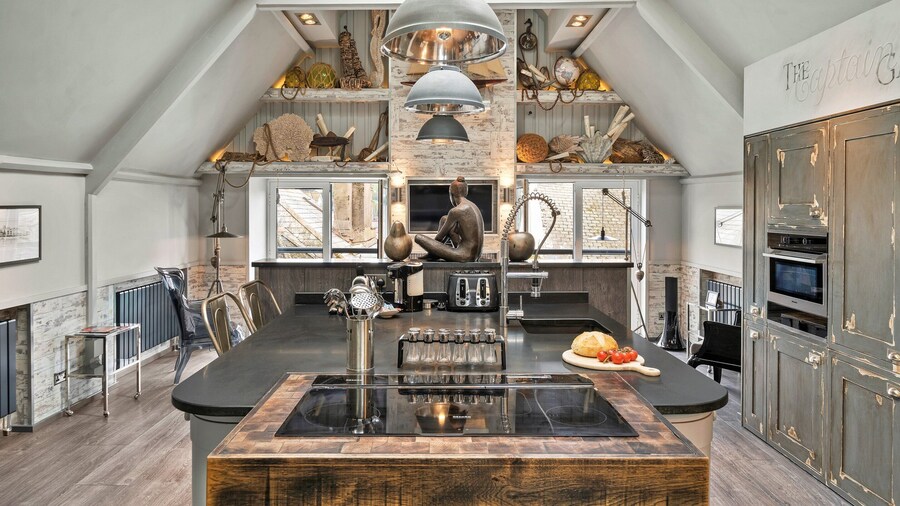 Apartment in Dartmouth Near Waterfront