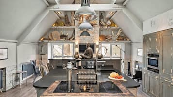House | Dining