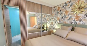 1 slaapkamer, een strijkplank/strijkijzer, gratis wifi, beddengoed