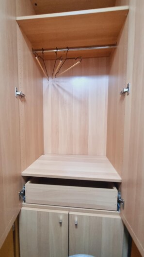 Apartment, 1 Bedroom, Smoking | Interior