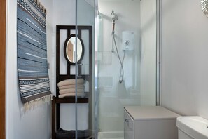 Apartment | Bathroom - Apartment in Llanberis Near Snowdonia Park (Caernarfon)