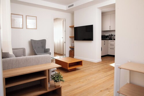 Charming relax 2 bedroom apartment 200 meter to beach and 15 min bus city center