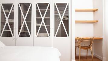 2 dormitorios, escritorio, tabla de planchar con plancha y wifi gratis