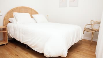 2 dormitorios, escritorio, tabla de planchar con plancha y wifi gratis