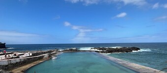 Insider tip - vacation apartment on the cliff with natural pool