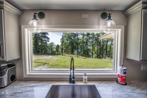 Interior - TWIN PINES - 6 Bedroom - 3 Bath - Houses (Avinger)