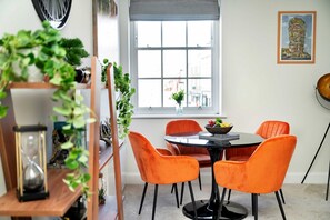 House | Tempat makan