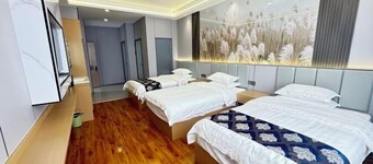 Luqu Hongshiya Holiday Hotel