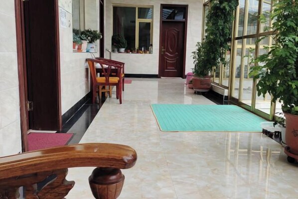 Interior - Luqu Hongshiya Holiday Hotel (Luqu)