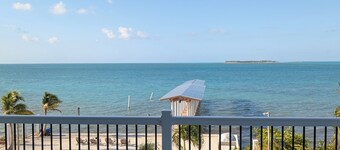 Modern and brand new 3-bedroom condo with private rooftop pool  with majestic views.