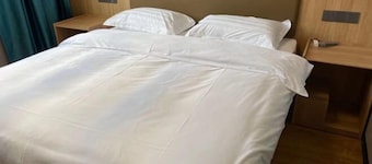 Shuhao Hotel