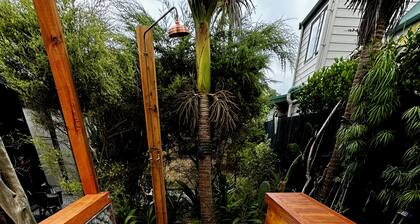 Muriwai Surf Shack
