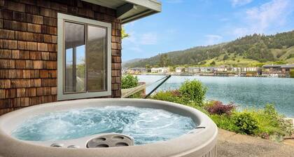 Waterfront home w/ dock & hot tub
