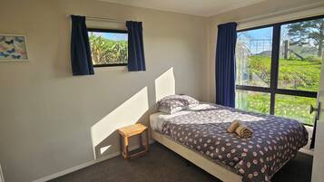 3 bedrooms, WiFi, bed sheets