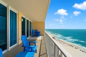 Property grounds - Newly Updated 3 Bed 3 Bath on 17th Floor - Walk to Hangout (Gulf Shores)