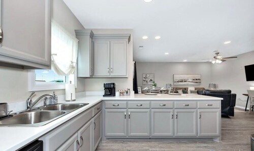 3B Luxury New 2BR apartment in delightful Huntsville close to mall, aquatic ctr