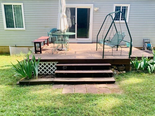 Families | Backyard | 2mi to Downtown Cary