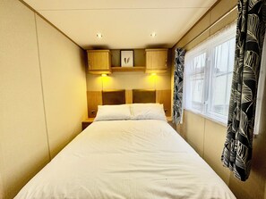 3 bedrooms, iron/ironing board, free WiFi