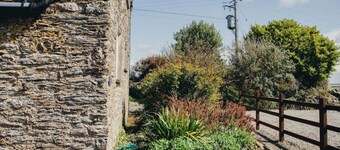 Rural Retreat Near The Sea