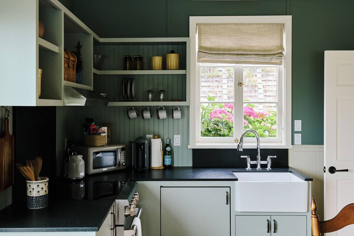 Deluxe Suite, Balcony, River View | Private kitchen | Mini-fridge