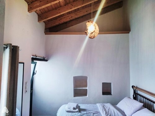 Stone House | Icaria | Airy