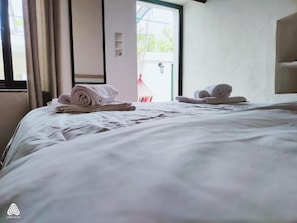 3 dormitorios, tabla de planchar con plancha, wifi y ropa de cama