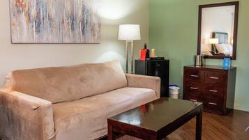 Chambre exécutive | Aire de séjour | Téléviseur ACL de 40 po avec télévision par câble